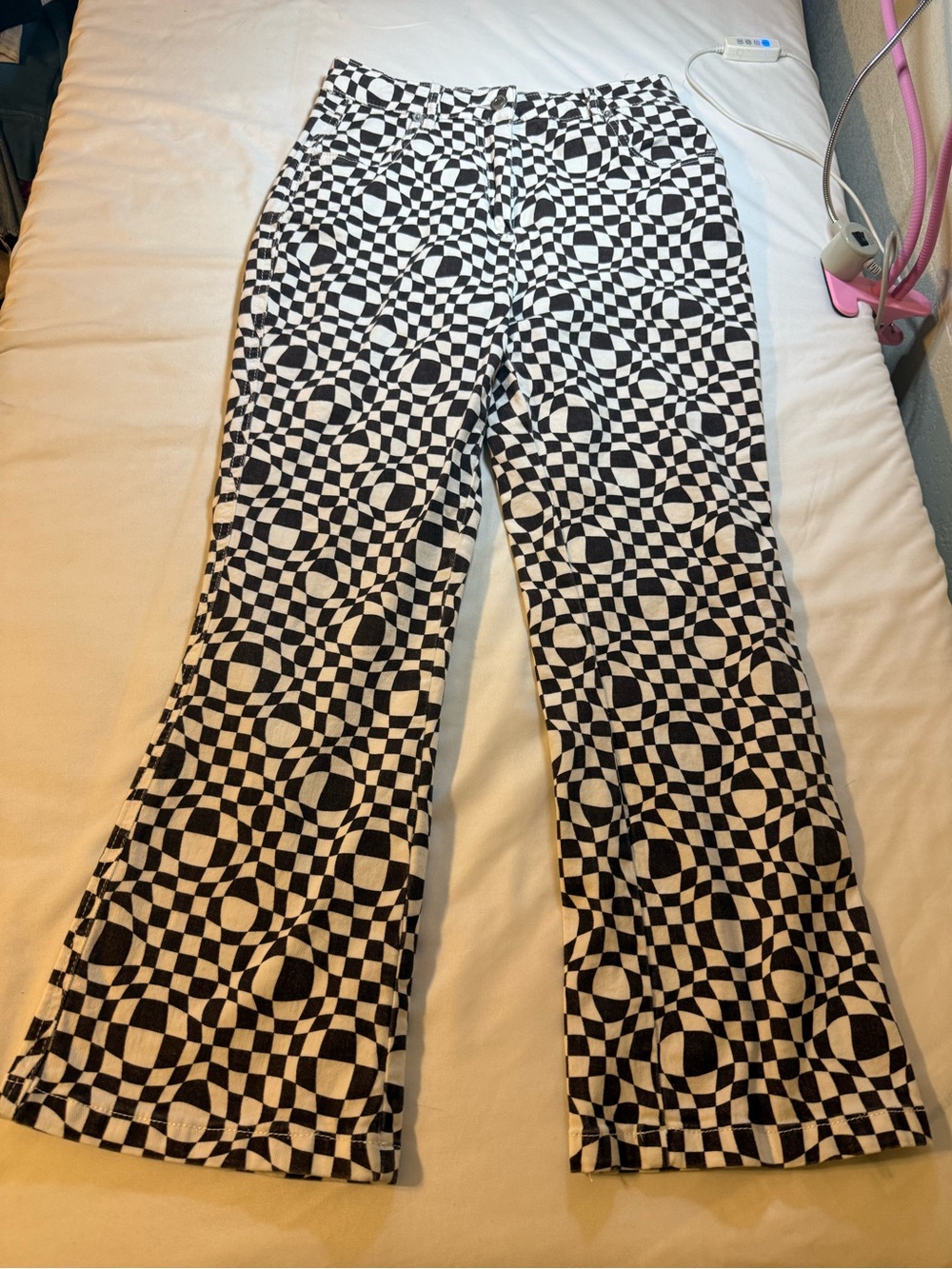 Brown & White Geometric Ankle Pants - Women's Cropped Fit